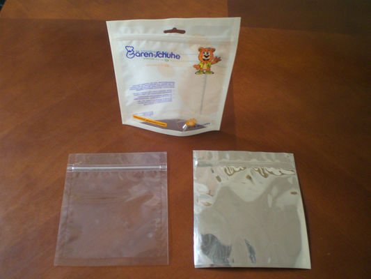 Resealable στάση επάνω στη συσκευασία σακουλών